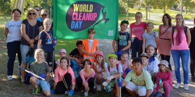 World Cleanup Day am 20. September 2024 / Die Welt räumt auf. Das Sauerland Stern Hotel macht mit., Bild 1/4